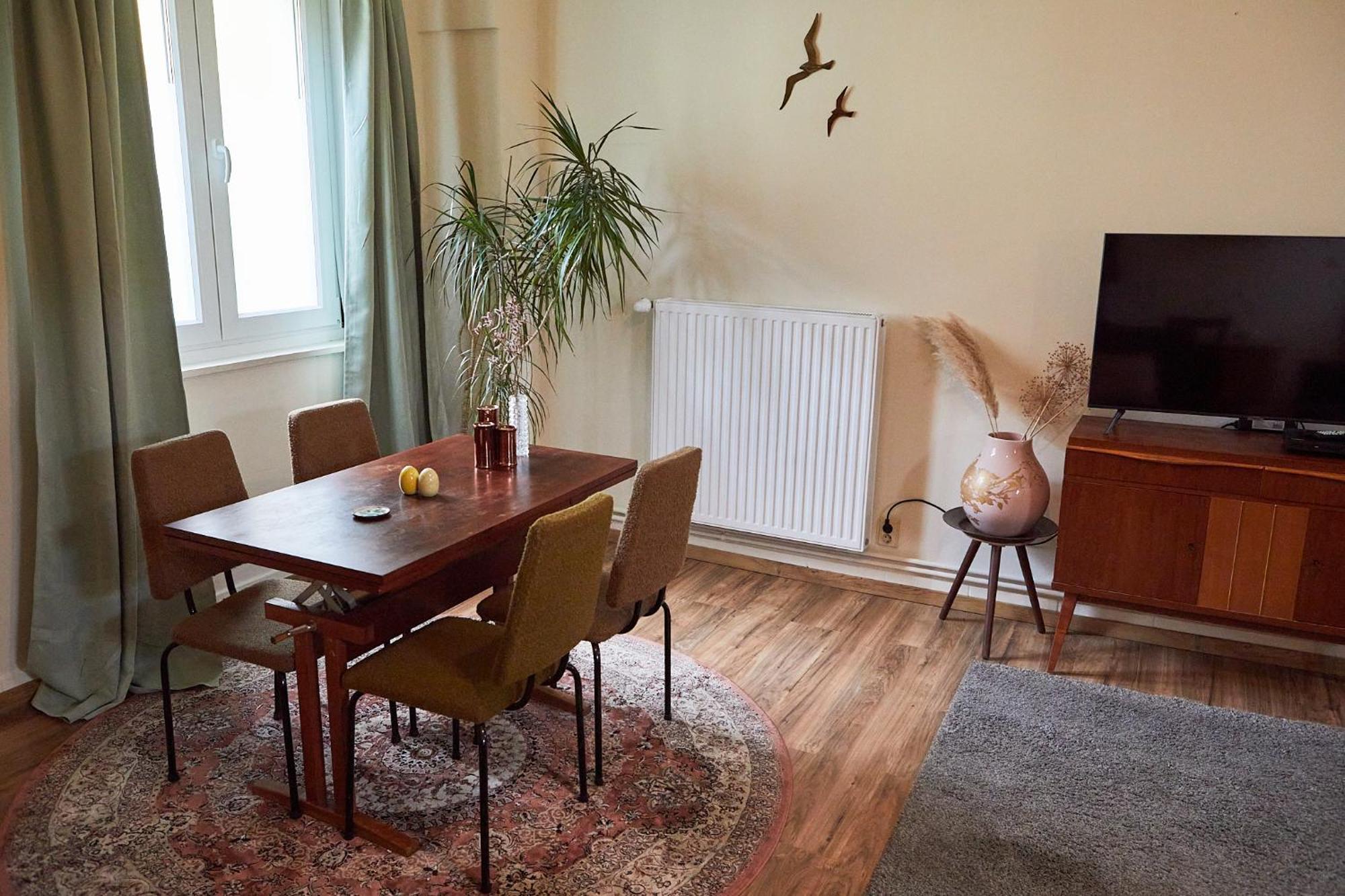 Guesthouse With 3 Apartments, Just Outside Berlin, Near To Tesla Burig Eksteriør bilde